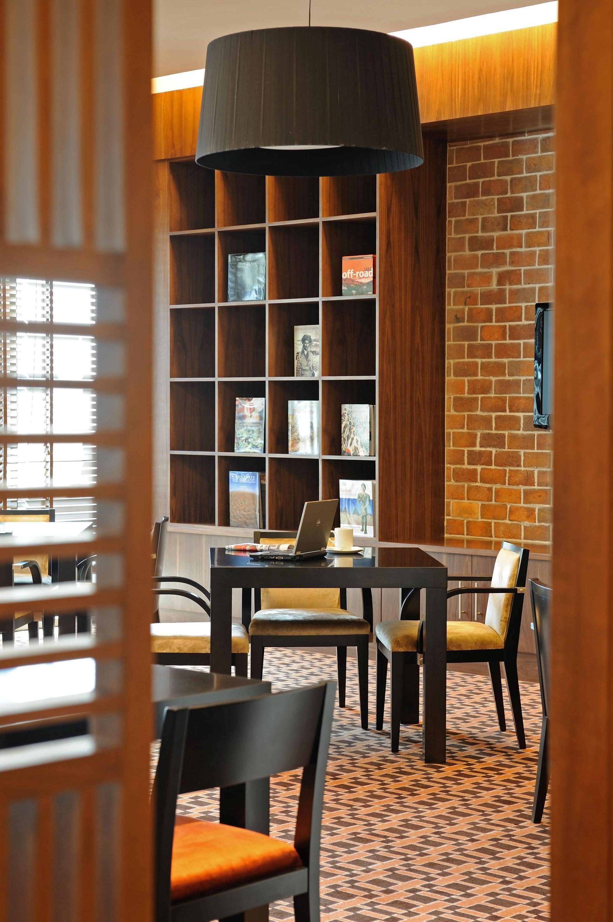 Staybridge Suites Yas Island Abu Dhabi By Ihg Ресторан фото