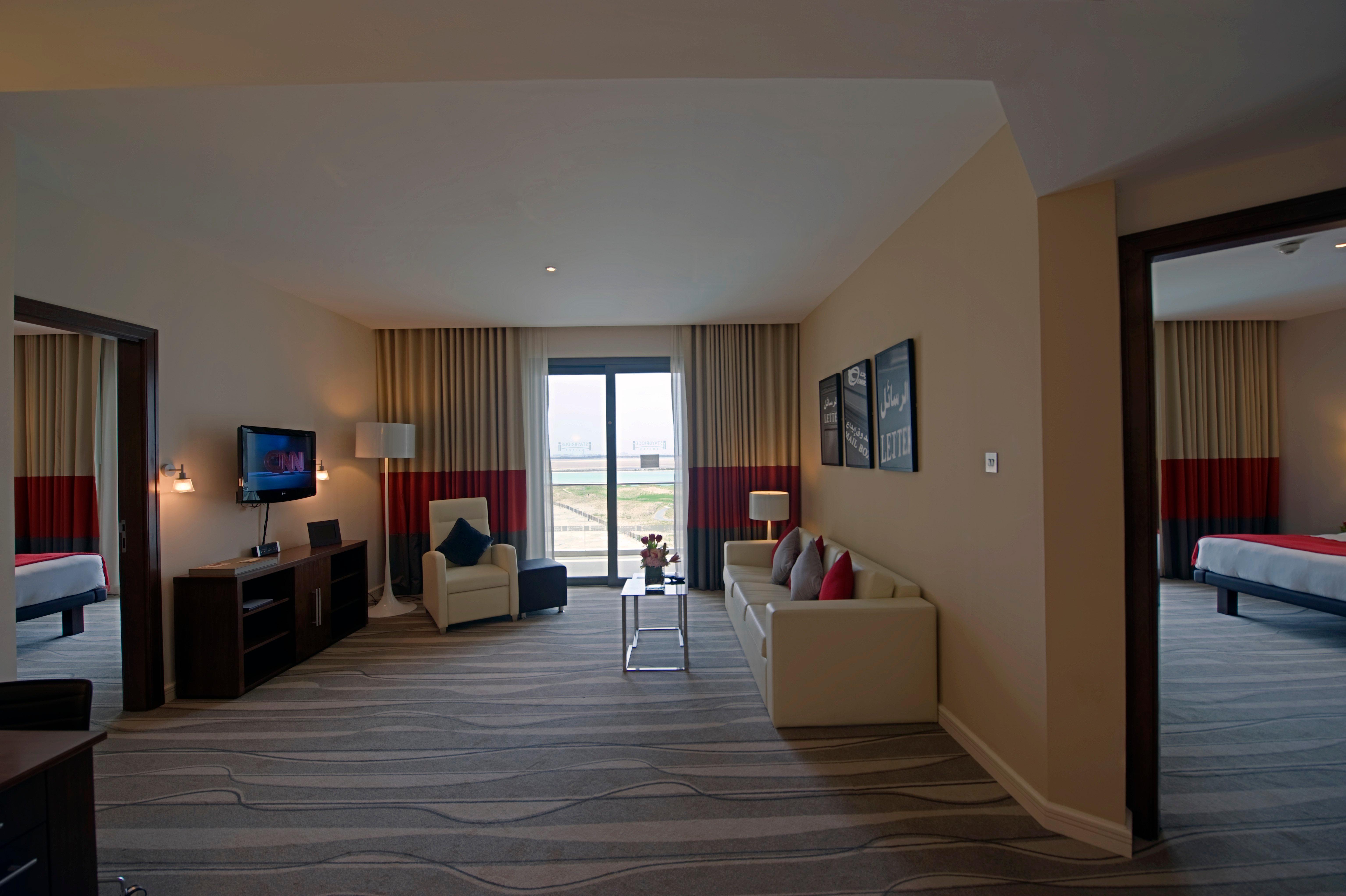 Staybridge Suites Yas Island Abu Dhabi, An Ihg Hotel Екстер'єр фото