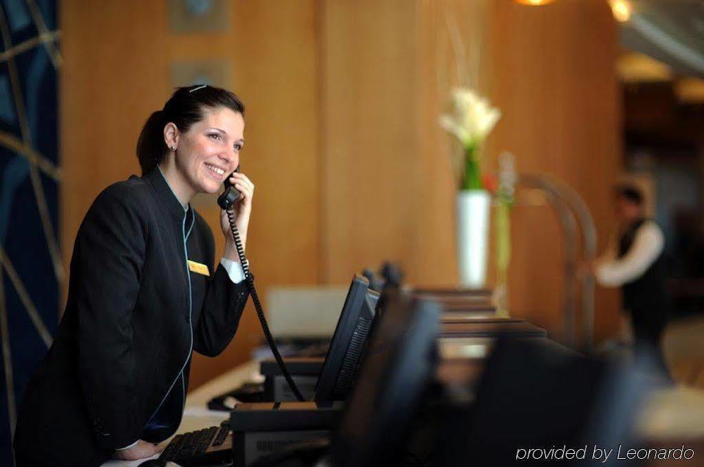 Staybridge Suites Yas Island Abu Dhabi By Ihg Інтер'єр фото