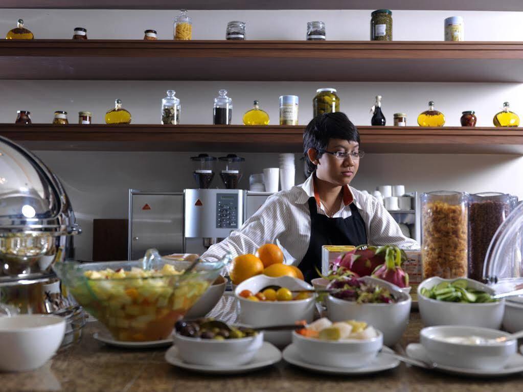Staybridge Suites Yas Island Abu Dhabi By Ihg Екстер'єр фото