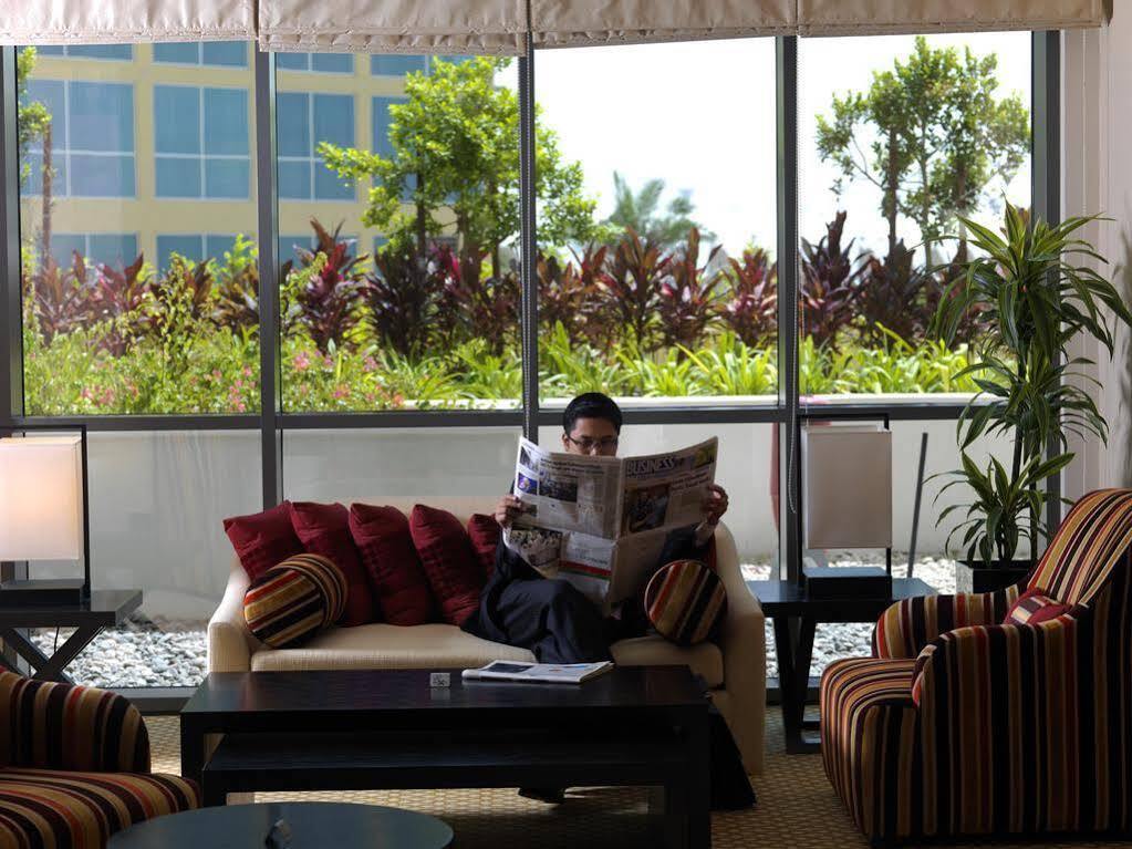 Staybridge Suites Yas Island Abu Dhabi By Ihg Екстер'єр фото